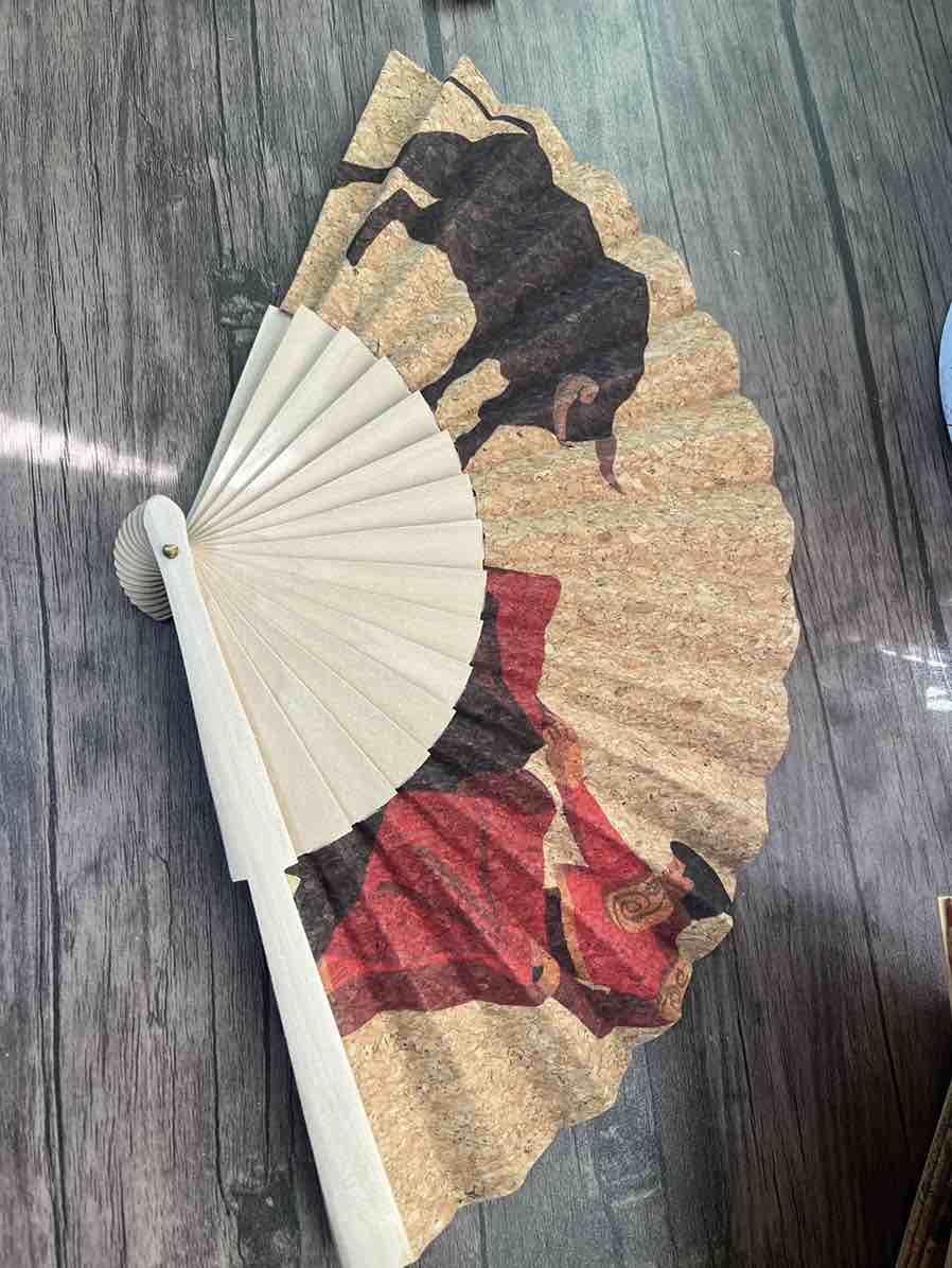 بادبزن چوب و پارچه